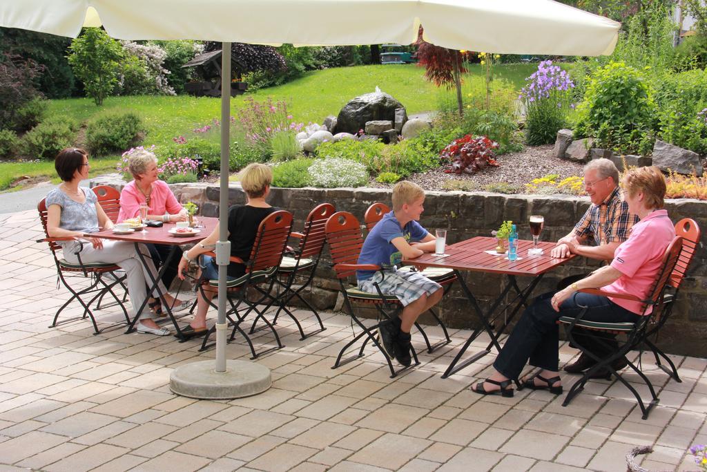 Landidyll Landhaus Liesetal ฮัลเลนแบร์ก ภายนอก รูปภาพ
